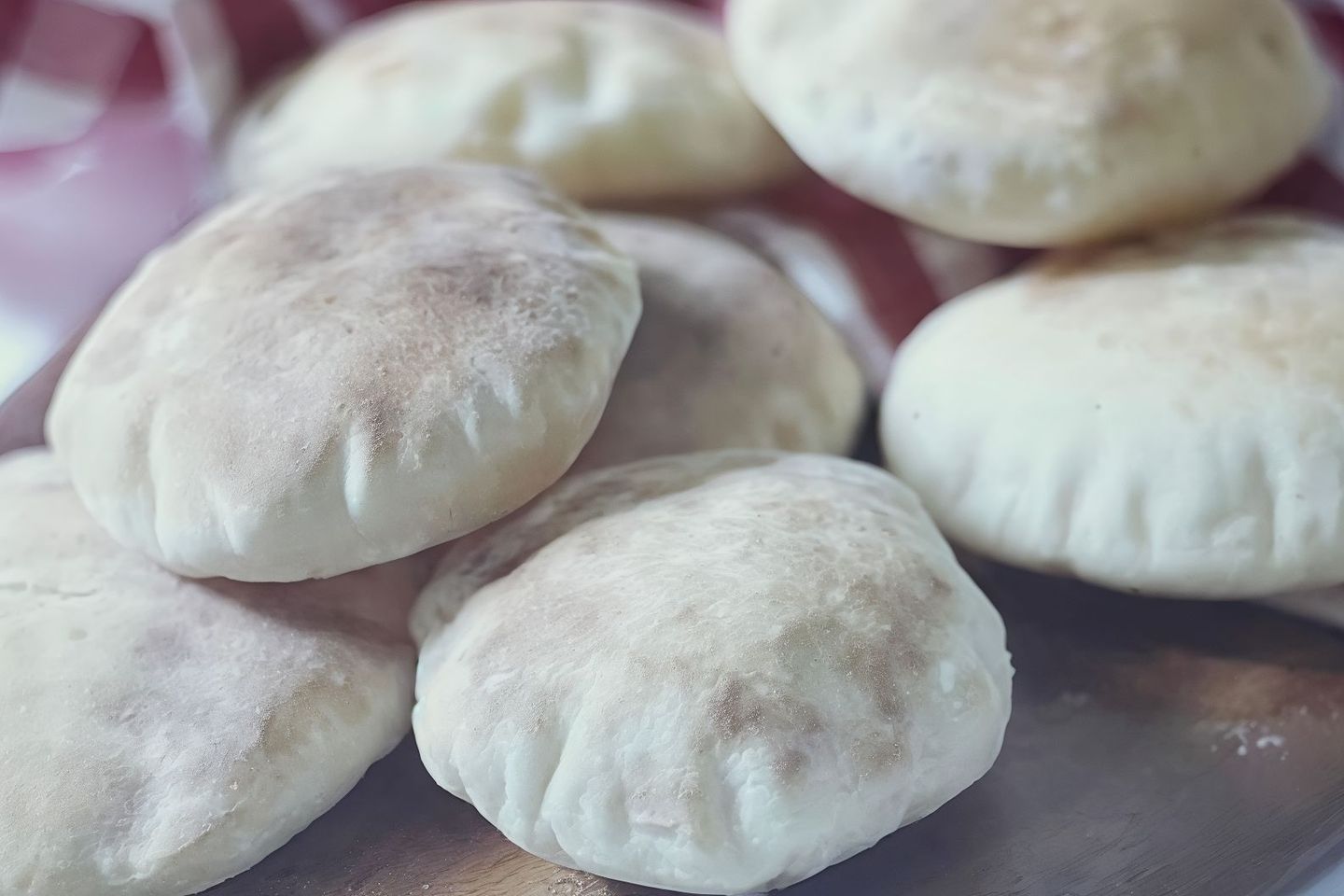 خبز عربي