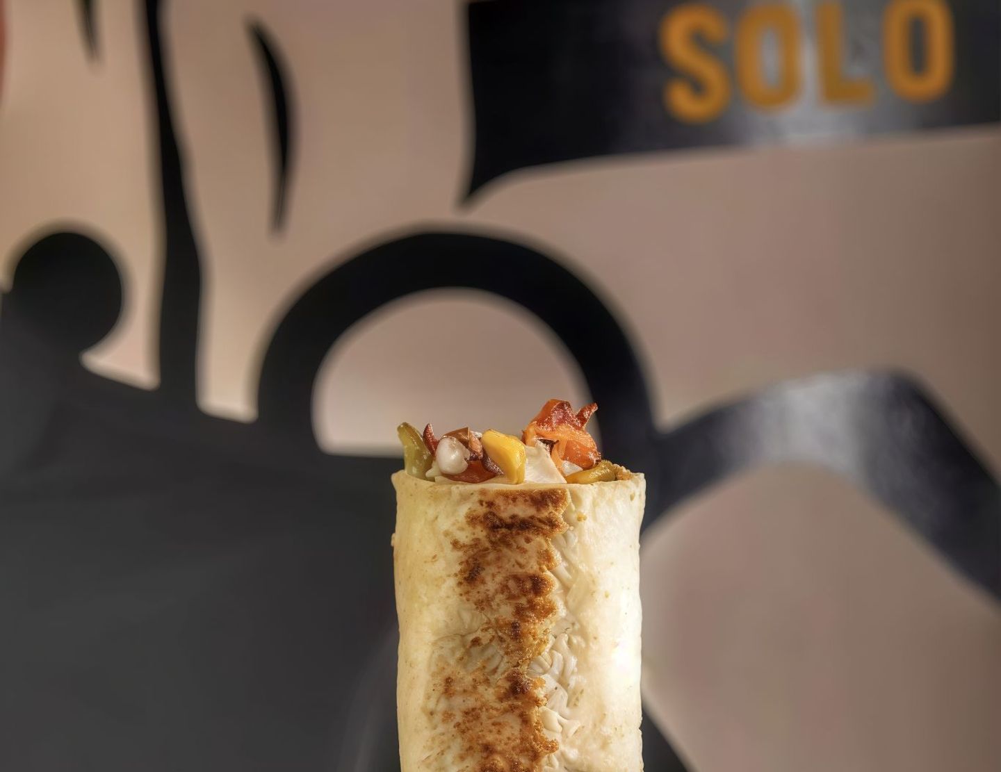 Jumbo Chicken Solo Shawarma