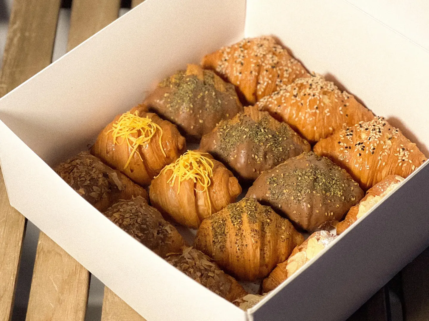 Box Mini Croissant 15 Pcs