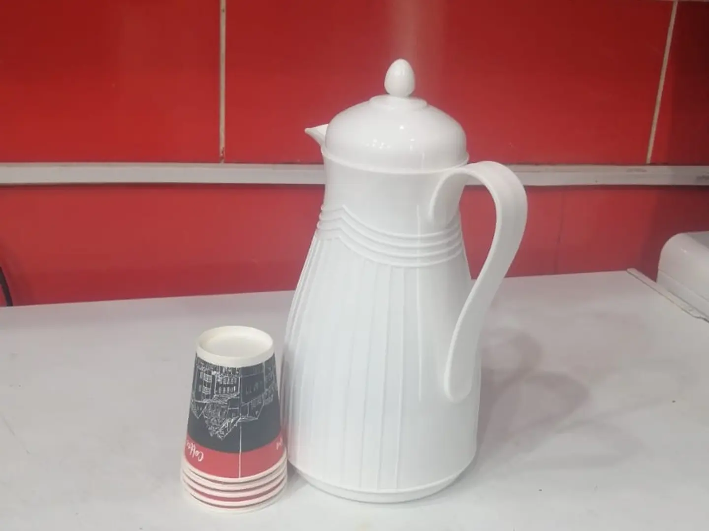 ثلاجة شاي تلقيمه