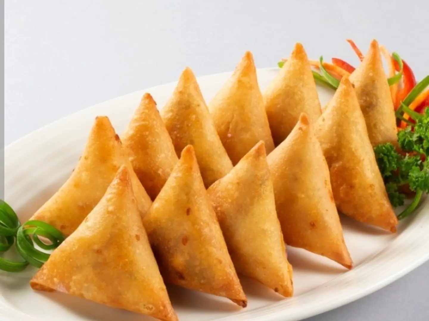سمبوسه باللحم نص كيلو
