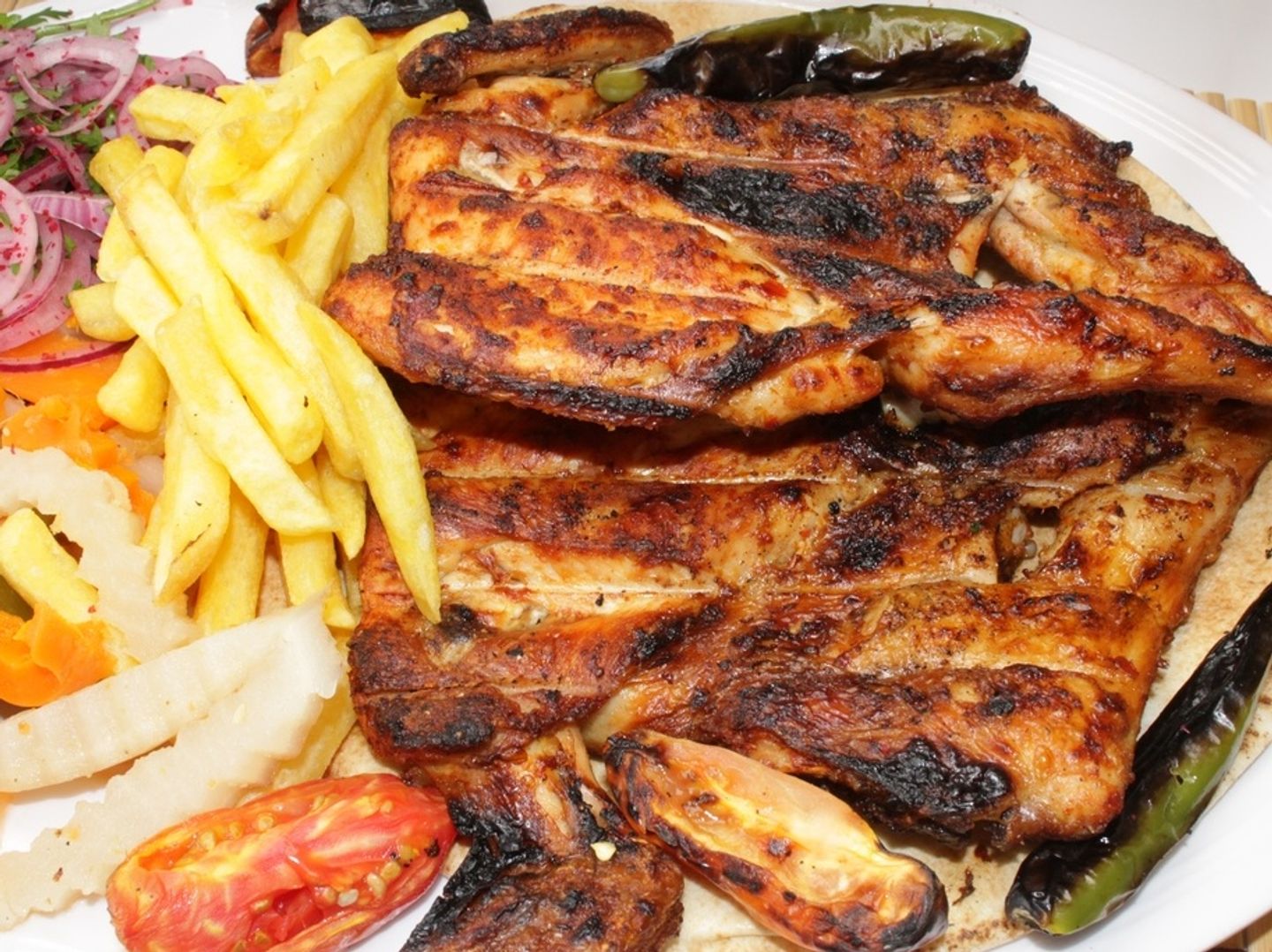 نص دجاج على الفحم
