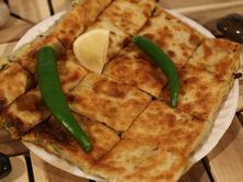 مطبق بالزيتون