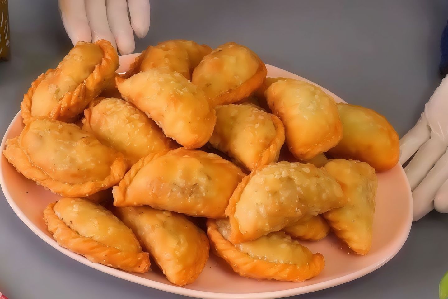 بف جبنة بيضاء