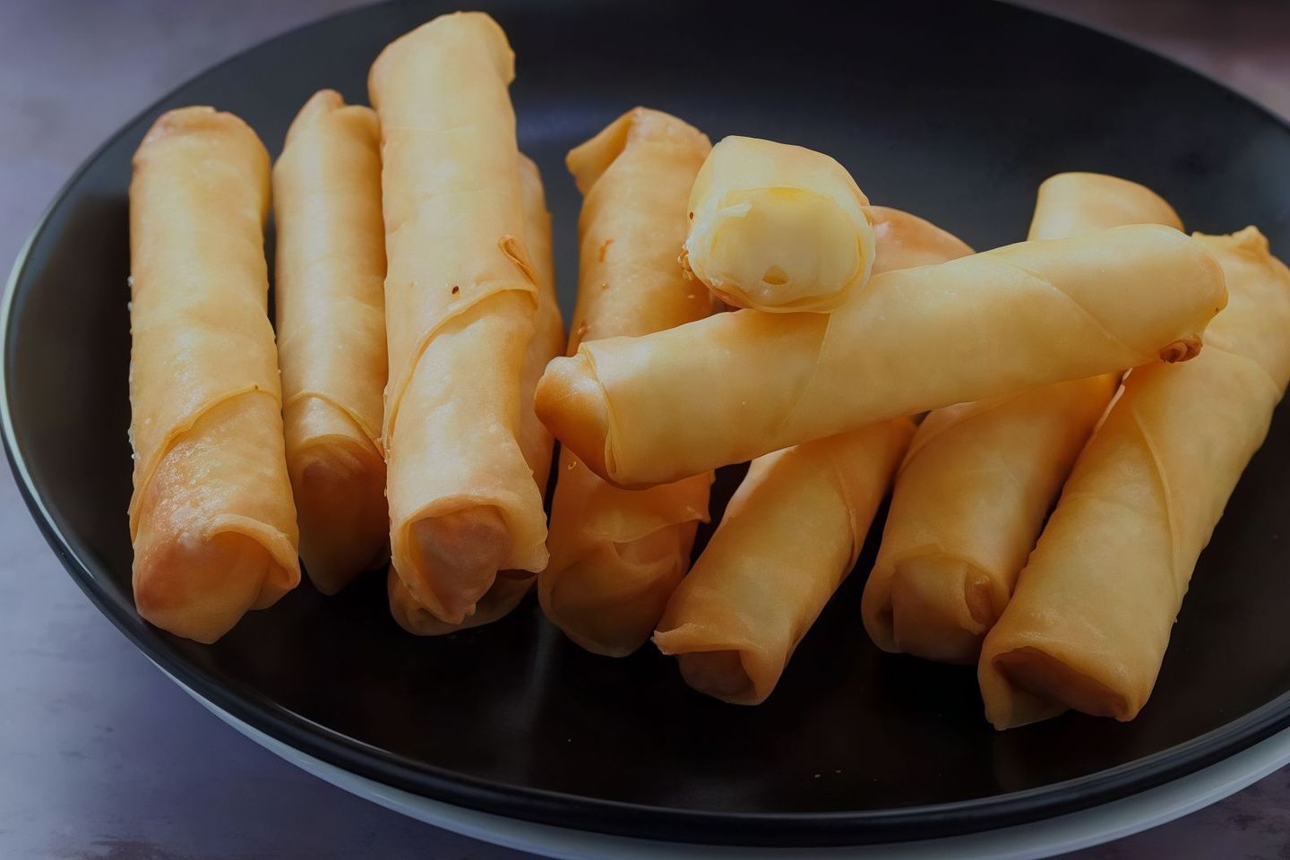 سبرنغ رول بالجبنة