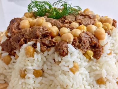 Pilav Üstü Etli Nohut