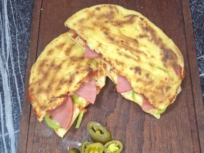 Salamlı Bazlama Tost