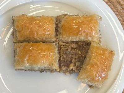 Cevizli Kare Baklava