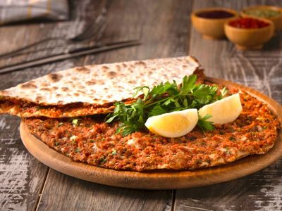 Urfa Usulü Lahmacun