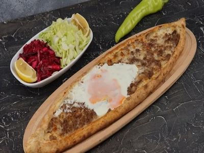 Kavurmalı Kaşarlı Yumurtalı