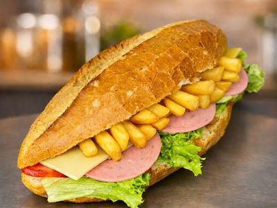 Kaşarlı Salamlı Soğuk Sandviç