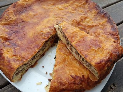 Kıymalı Tepsi Böreği (Dilim)