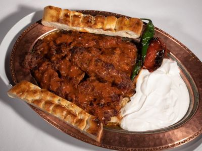 İskender (Adana Kebaptan)