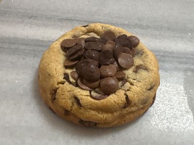 Two-Chip Chocolate Cookie (Adet)