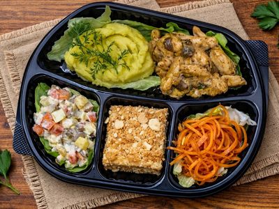 Tavuk Stroganoff Set Menü