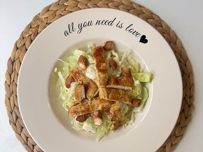 Tavuklu Sezar Salata