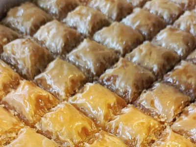 Tereyağlı Cevizli Zahide Özel Baklava (1 kg.)