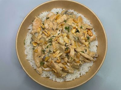 Mantar Soslu Tavuk Kase