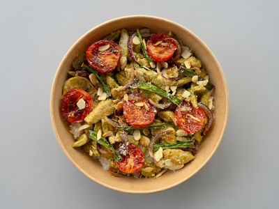 Pesto Soslu Tavuk Kase