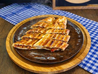 Kıymalı Kır Pidesi