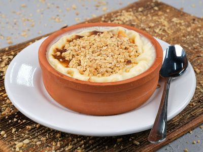 Güveçte Hamsiköy Sütlacı