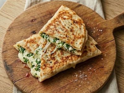 Lor Peynirli Gözleme