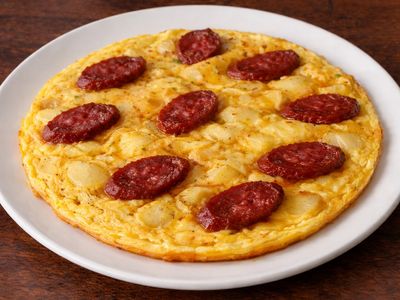 Sucuklu Patatesli Omlet