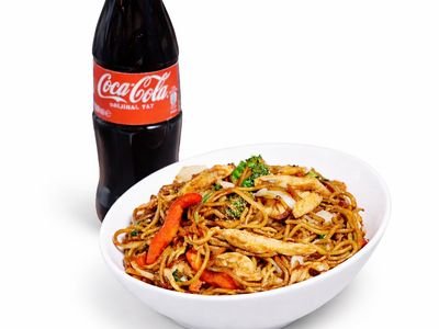 Tavuklu Sebzeli Erişte + Coca-Cola (33 Cl) - % 10 İndirim