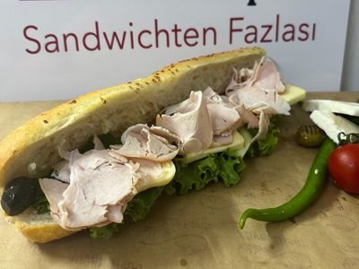 Hindi Fümeli Sandviç