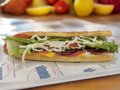 Nairobi Supreme Sıcak Sandviç