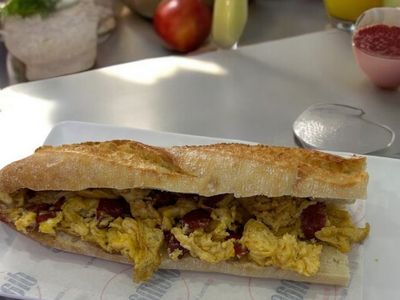 Gurme Serisi Sucuklu Yumurta Sıcak Sandviç