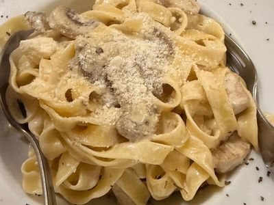 Fettuccine Alfredo