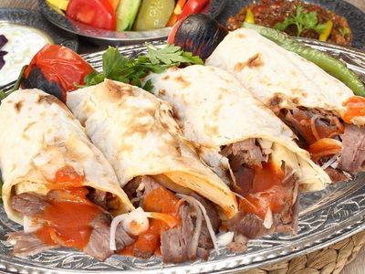 Et Döner Dürüm (Sos & Kaşarlı)