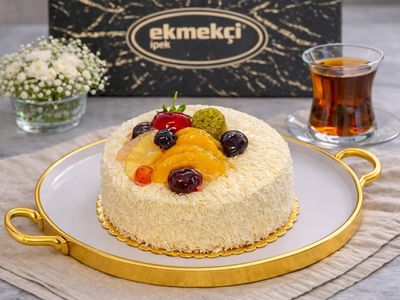 Meyveli Pasta (4-6 Kişilik)