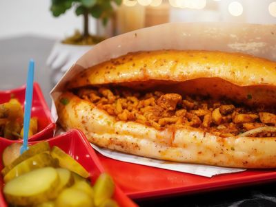  Ekmek Arası Et Tantuni