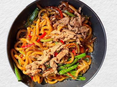 Tavuk Etli Udon