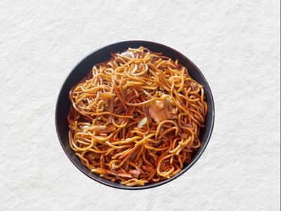 Sebzeli Noodle