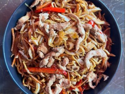 Tavuklu Noodle