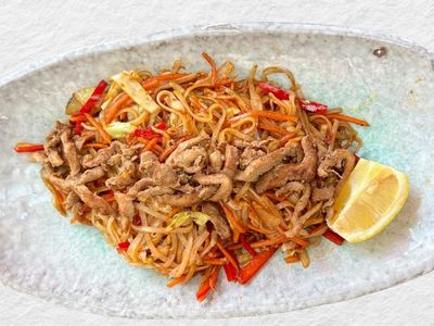 Pad Thai Tavuklu Noodle