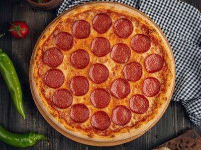 Klasik New York Tarzı Pizza (Orta)