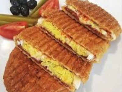 Kaşarlı Yumurtalı Tost