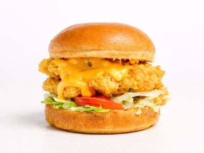 Cheddarlı Cajun Burger