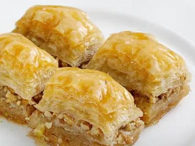 Cevizli Baklava (3 Dilim)