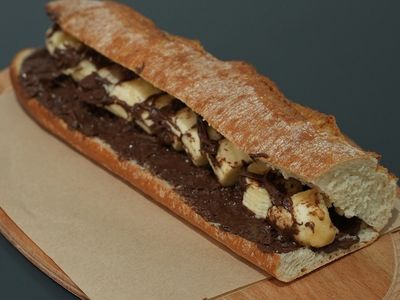 Çikolatalı & Muzlu Tatlı Sandviç