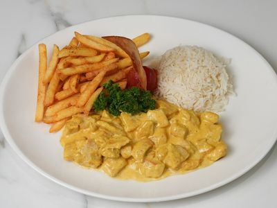 Florida Usulü Köri Soslu Tavuk