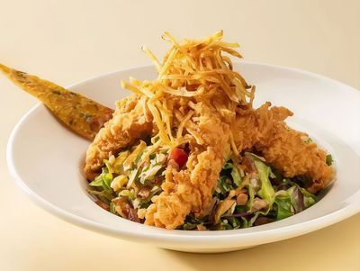 Bademli Çıtır Tavuk Salata