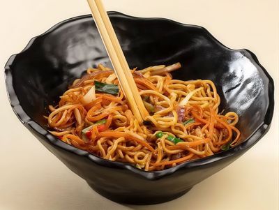 Sebzeli Noodle