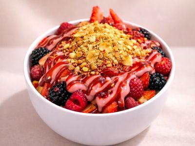 Orman Meyvesi Waffle Bowl