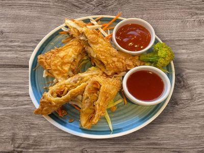 Ördekli Çin Böreği (2 Adet)