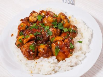 Mangal Soslu Tavuklu Pilav